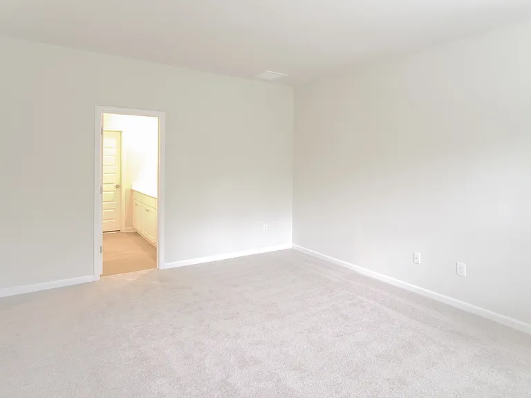 1158 Joywood Dr — Photo 7