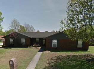 1701 Ridgecrest St, Springdale, AR 72762