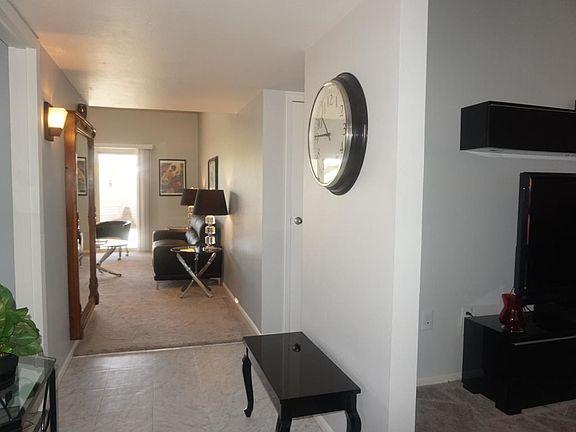 5th image of 10501 W Hutton Dr
