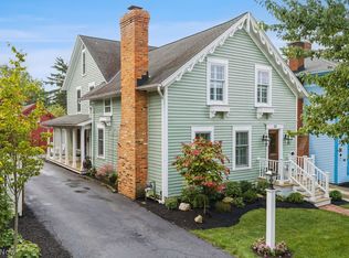 38 Aurora St, Hudson, OH 44236