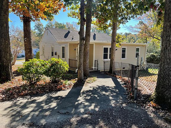 5th image of 7116 Walford Ave