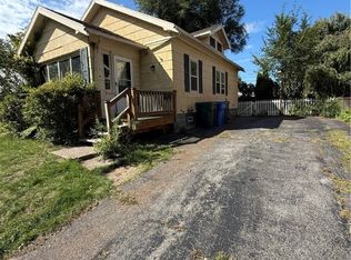 54 Crest St, Rochester, NY 14612