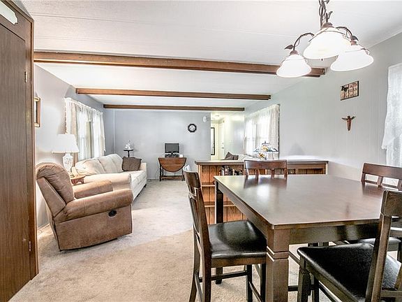 4th image of 17 Parade St #17