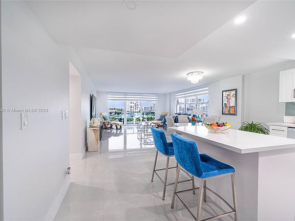 5th image of 3800 S Ocean Dr APT 621