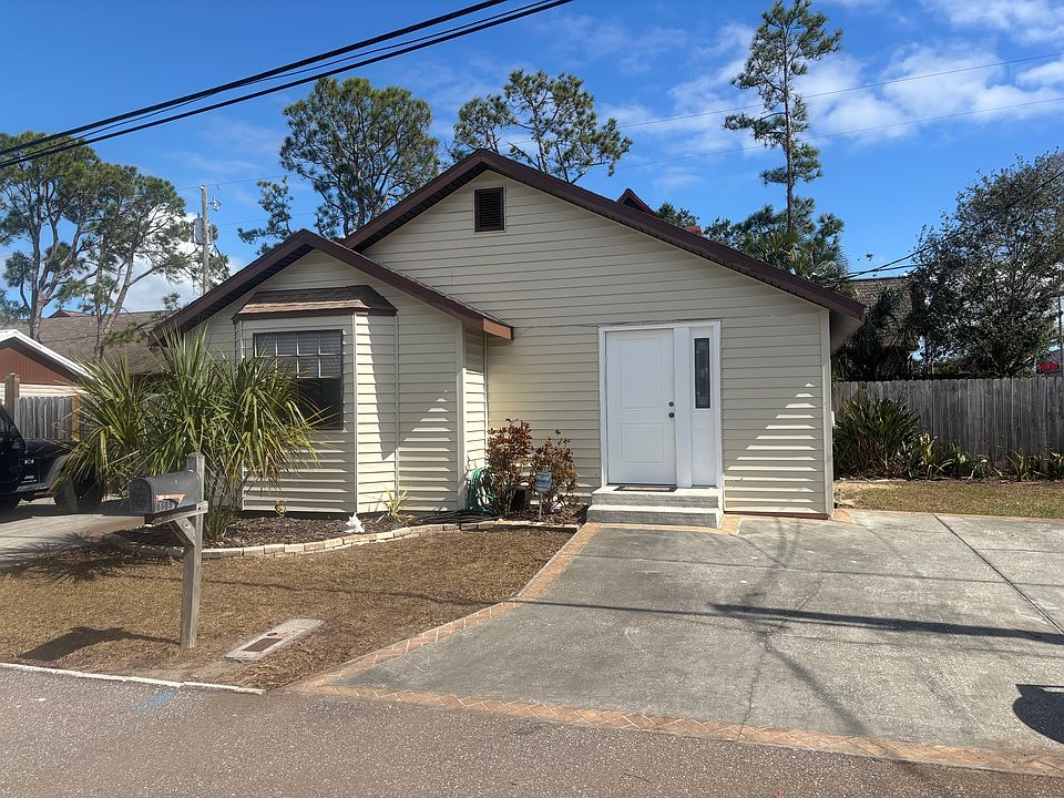 1st image of 1109 Michigan Dr N