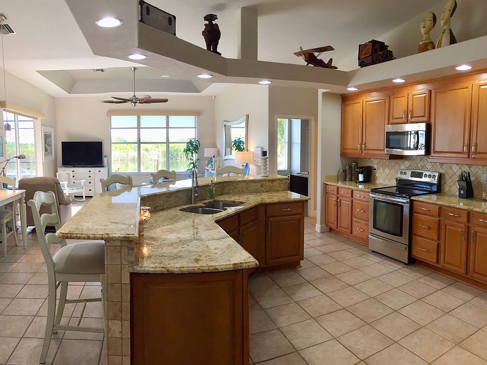 1st image of 3114 Surfside Blvd