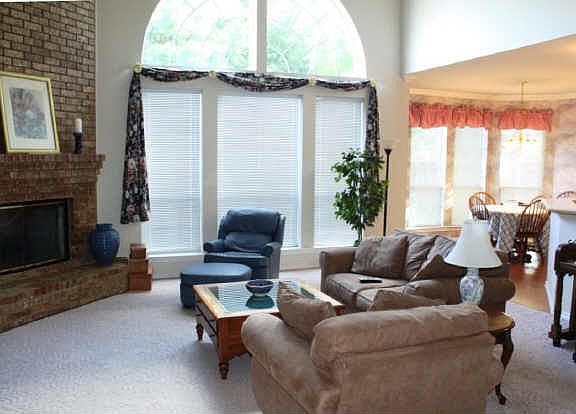 2nd image of 341 Park Valley Dr