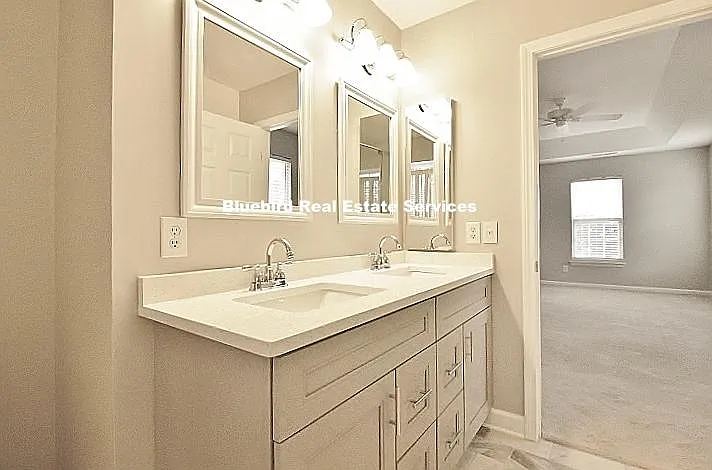 12702 Amberway Ct — Photo 14