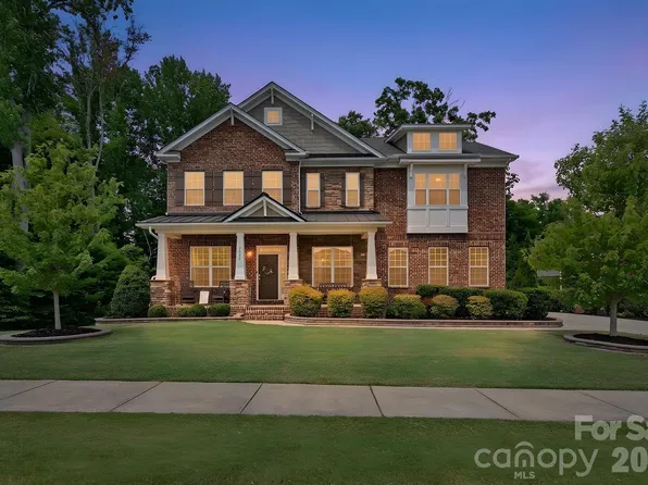 2026 Sweet William Dr, Harrisburg, NC 28075