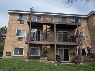 825 W College Blvd, Addison, IL 60101