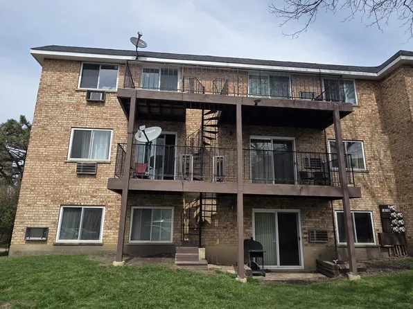 825 W College Blvd, Addison, IL 60101