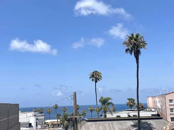 1044 Wall St APT 36, La Jolla, CA 92037