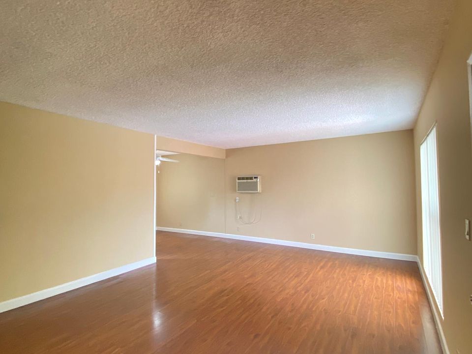 1st image of 10414 Kailua Ln #6