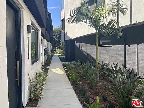 4th image of 3832 N Emery Way