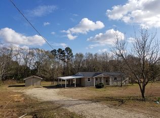 1028 Barfield Rd, Cowarts, AL 36321