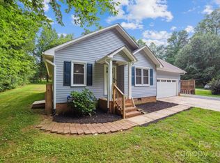 806 Costner St, Lowell, NC 28098