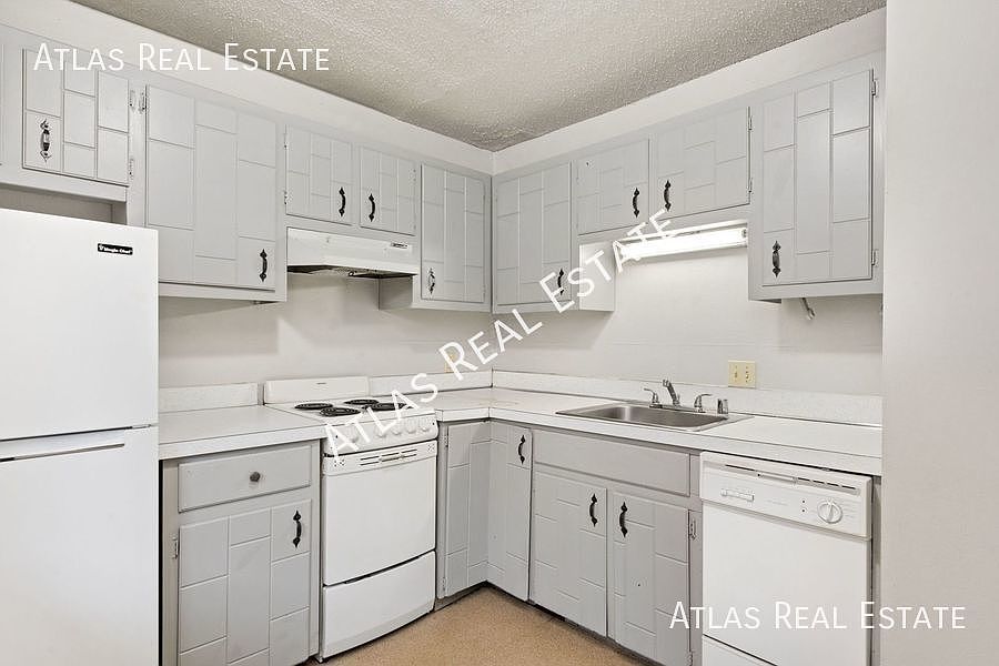 1st image of 1900 11th Ave APT 401