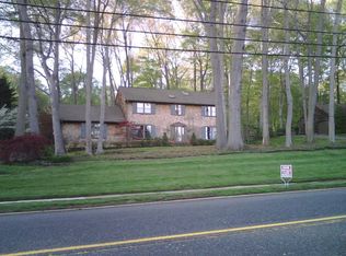 200 Dwight Rd, Middletown, NJ 07748