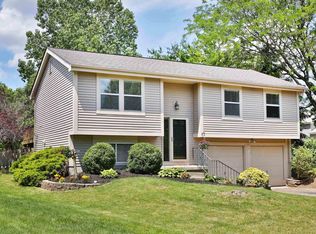 7677 Heathside Ct, Columbus, OH 43235
