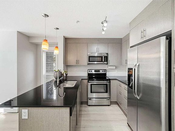 3rd image of 240 E Skyview Ranch Rd NE #3115