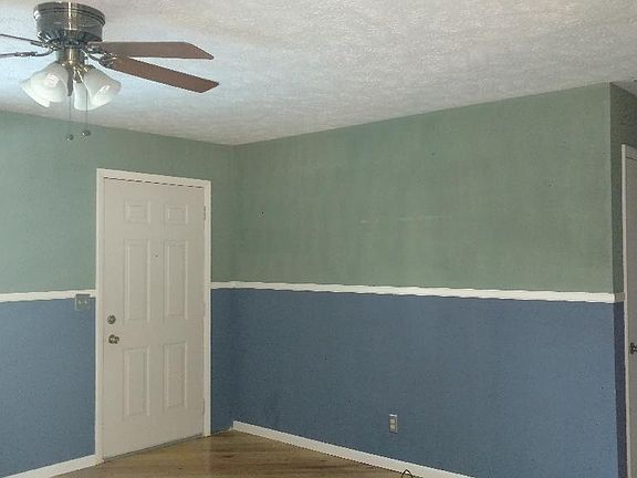 2nd image of 2405 La Forest Ave