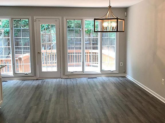 5th image of 605 Twin Brook Ln