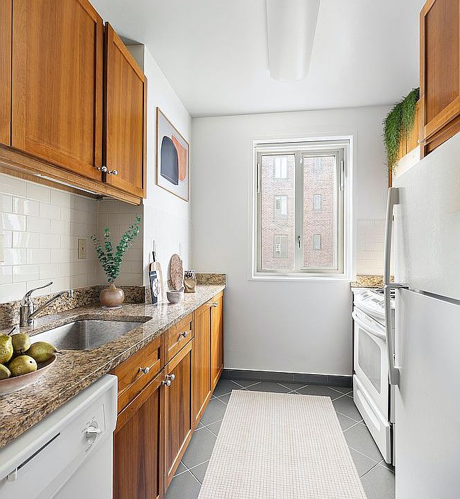 1st image of 287 Avenue C APT 1H