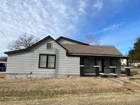 307 NW 1st St, Wilburton, OK 74578