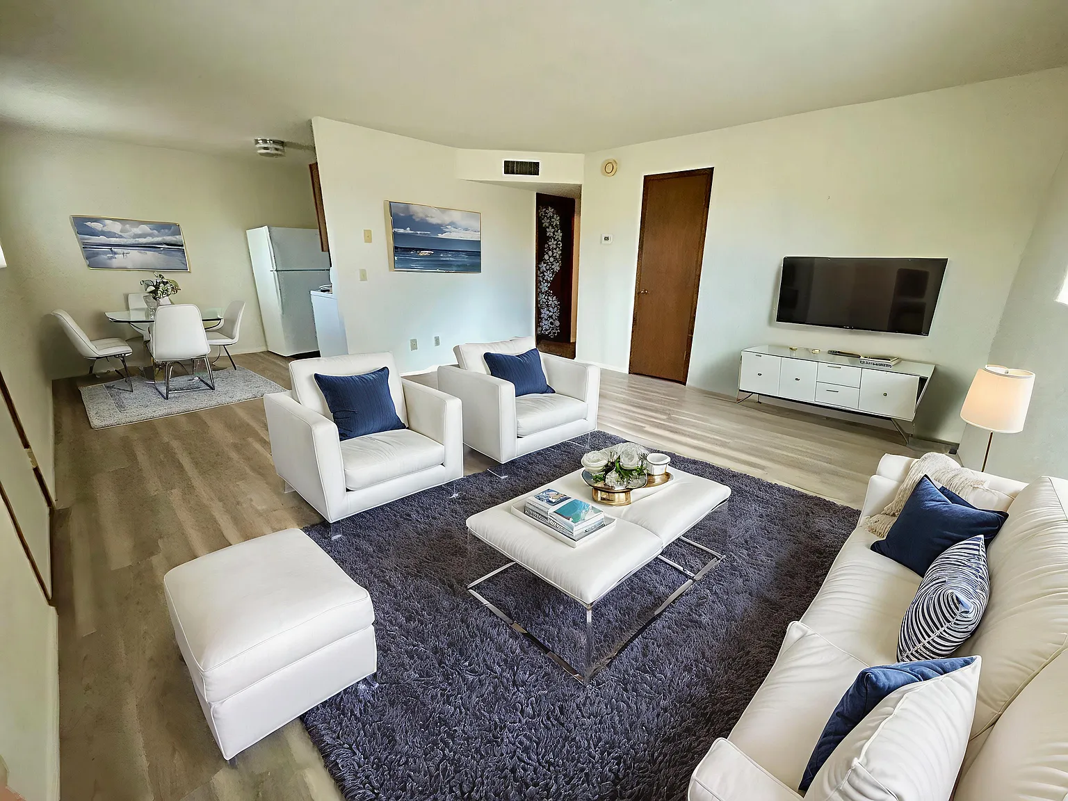 2 bed, 800 sqft, $1,350 — Photo 1