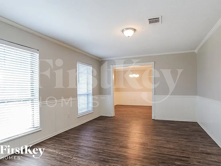 11914 Gardenglen Dr — Photo 5