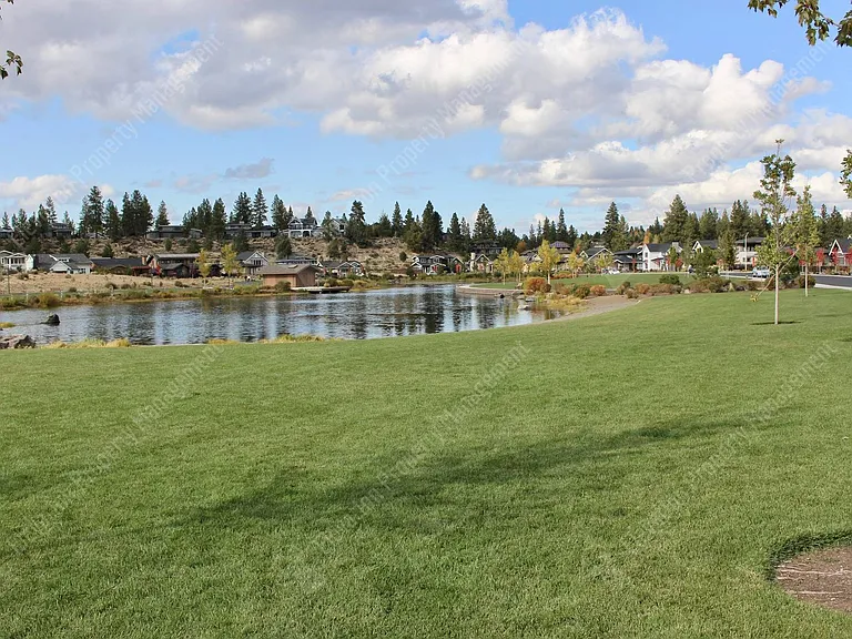 3038 NW Clearwater Dr — Photo 23