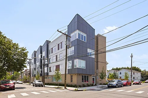 306 Bergen Ave #301 Photo 1