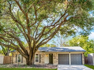 313 NE Cindy Ln, Burleson, TX 76028