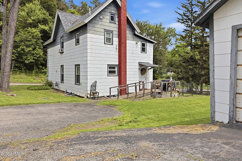 2nd image of 101 Knowlton Road