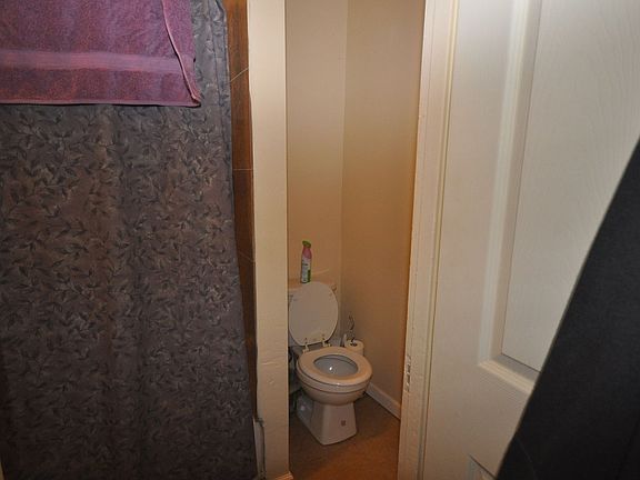 2nd image of 1517 N 15th St APT 1R