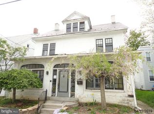 146 N Charles St, Red Lion, PA 17356