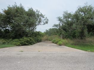 131 Sanctuary Dr, Rockport, TX 78382