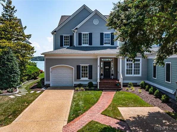 84 Westbay Dr, Kilmarnock, VA 22482