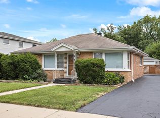 8841 Sproat Ave, Oak Lawn, IL 60453
