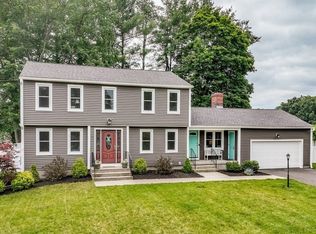 17 Andover Rd, Longmeadow, MA 01106