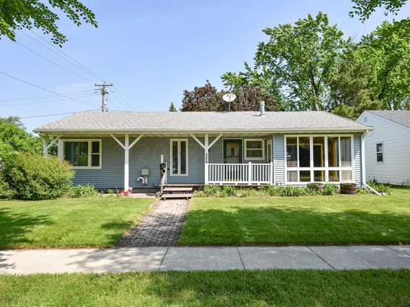 229 19th Ave N, Fargo, ND 58102