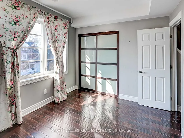 58 Sandford Ave — Photo 19