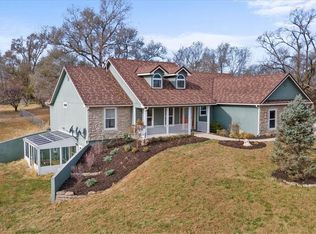 20735 Dempsey Rd, Leavenworth, KS 66048