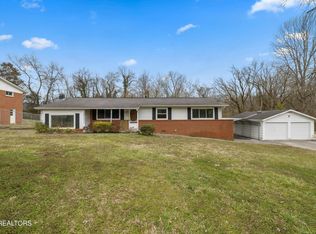 4208 Walpine Ln, Knoxville, TN 37921