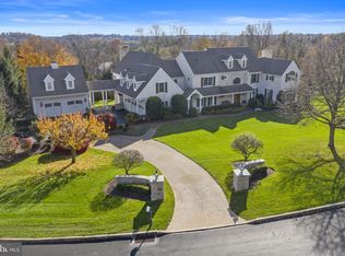 7 Fox Ridge Dr, Malvern, PA 19355