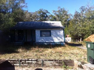 251 N 8th St, Defuniak Springs, FL 32433