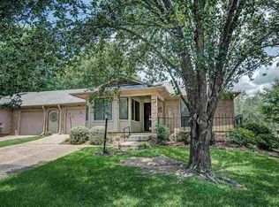 70 Shore Dr, Clinton, MS