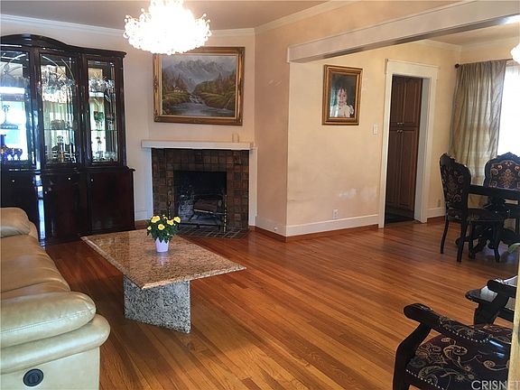 2nd image of 1304 E Wilson Ave