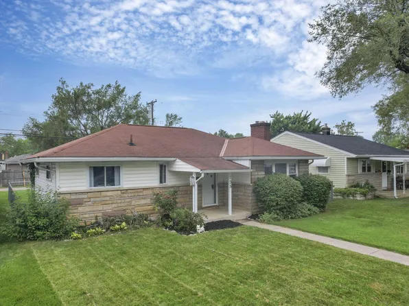135 Fernhill Ave, Columbus, OH 43228