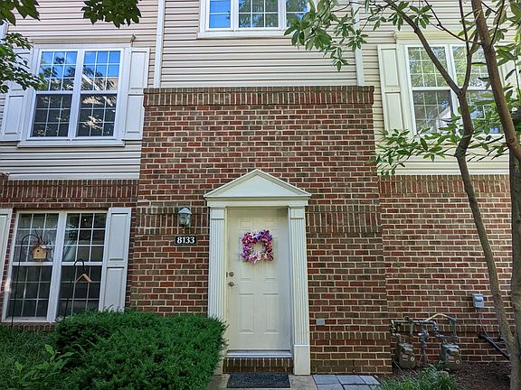 3rd image of 8133 Harper Valley Ln #36